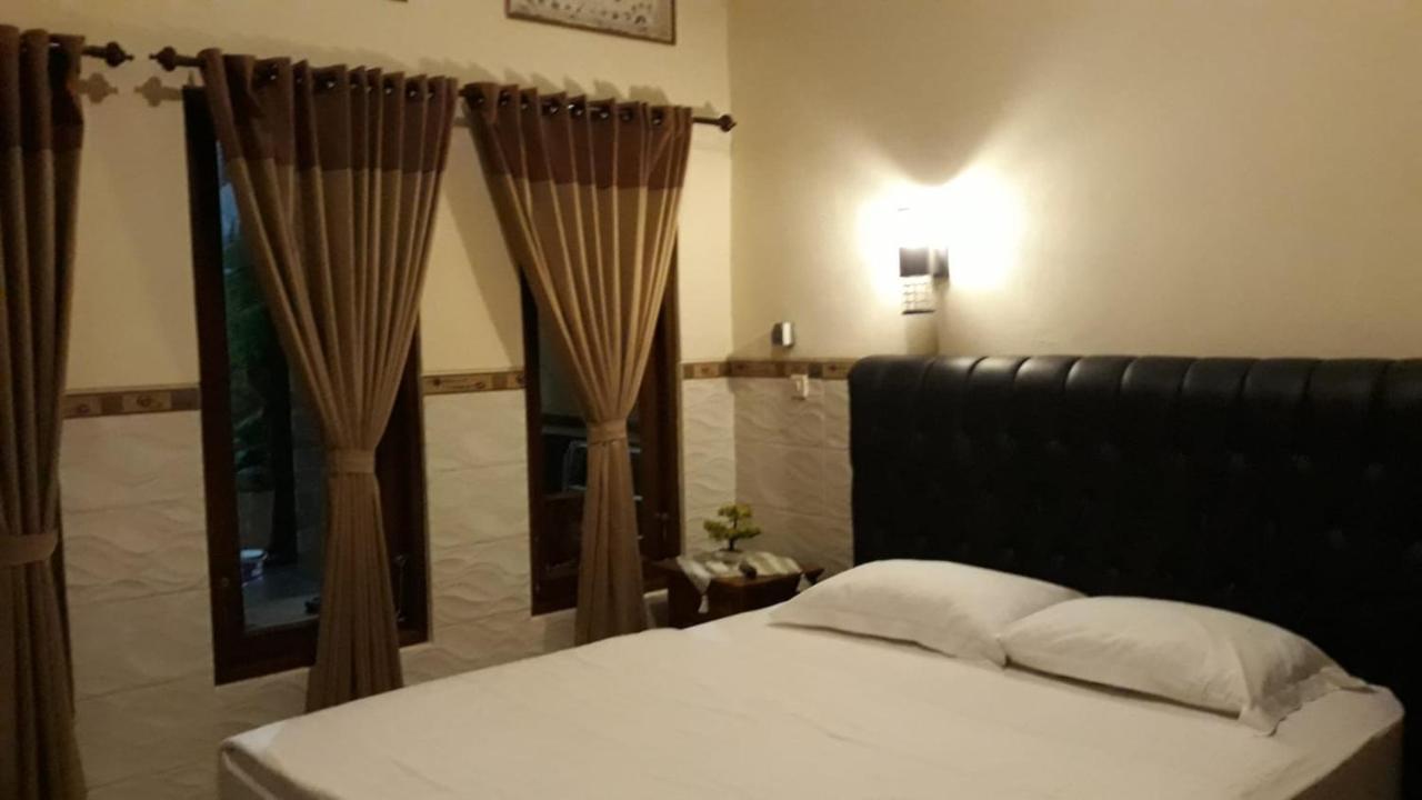 Jepun Inn Padangbai  Exterior photo
